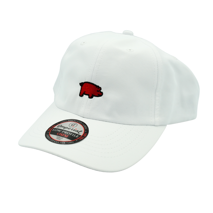 X210P The Original Performance Hat Curly Tail | White/Red Pig
