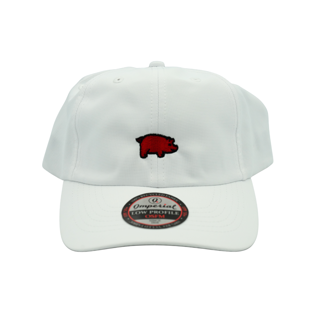 X210P The Original Performance Hat Curly Tail | White/Red Pig