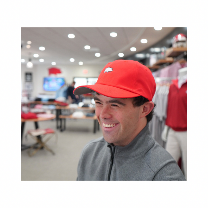 Curly Tail Performance Hat| Crimson